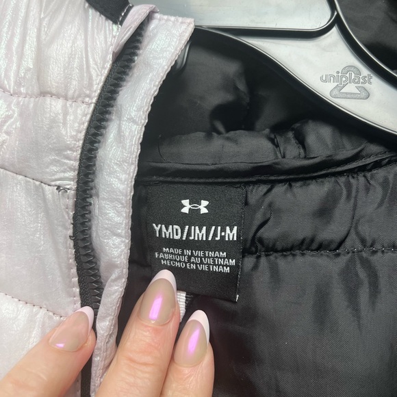 Under Armour Kids' White pink shimmer Puffer Jacket youth medium - Picture 3 of 3